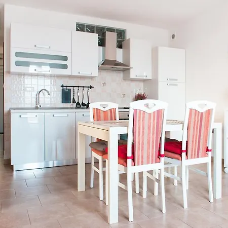 Apartma Seca * 波尔托罗