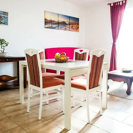 Apartment Apartma Seca